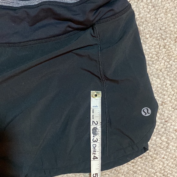 Lululemon Groovy Run or Run Time Shorts. Size 10 - Picture 10 of 11
